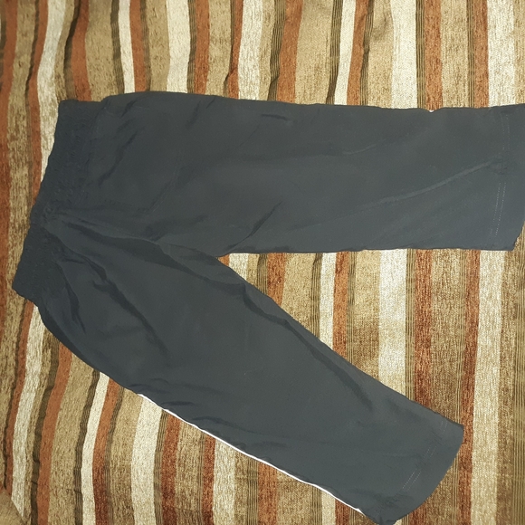 Nike capris shorts - Picture 3 of 3